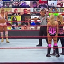 WWE_Monday_Night_Raw_2020_10_12_720p_HDTV_x264-NWCHD_mp40698.jpg