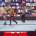 WWE_Monday_Night_Raw_2020_10_12_720p_HDTV_x264-NWCHD_mp40714.jpg