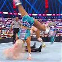 WWE_Monday_Night_Raw_2020_10_12_720p_HDTV_x264-NWCHD_mp40748.jpg