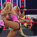 WWE_Monday_Night_Raw_2020_10_12_720p_HDTV_x264-NWCHD_mp40897.jpg