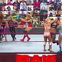 WWE_Monday_Night_Raw_2020_10_12_720p_HDTV_x264-NWCHD_mp41098.jpg