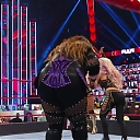 WWE_Monday_Night_Raw_2020_11_02_720p_HDTV_x264-NWCHD_mp40209.jpg