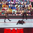 WWE_Monday_Night_Raw_2020_11_02_720p_HDTV_x264-NWCHD_mp40251.jpg