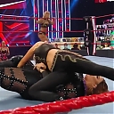 WWE_Monday_Night_Raw_2020_11_02_720p_HDTV_x264-NWCHD_mp40254.jpg