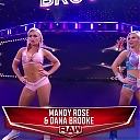 WWE_Monday_Night_Raw_2021_01_11_720p_HDTV_x264-NWCHD_mp42778.jpg