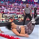 WWE_Monday_Night_Raw_2021_01_11_720p_HDTV_x264-NWCHD_mp42945.jpg