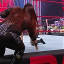 WWE_Monday_Night_Raw_2021_01_11_720p_HDTV_x264-NWCHD_mp42978.jpg