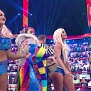 WWE_Monday_Night_Raw_2021_05_10_720p_HDTV_x264-NWCHD_mp40208.jpg