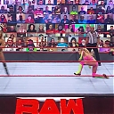 WWE_Monday_Night_Raw_2021_05_31_720p_HDTV_x264-NWCHD_mp40067.jpg