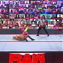 WWE_Monday_Night_Raw_2021_05_31_720p_HDTV_x264-NWCHD_mp40076.jpg