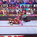 WWE_Monday_Night_Raw_2021_05_31_720p_HDTV_x264-NWCHD_mp40143.jpg