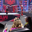 WWE_Monday_Night_Raw_2021_05_31_720p_HDTV_x264-NWCHD_mp40154.jpg