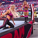 WWE_RAW_21st_Dec_2020_720p_WEBRip_h264-TJ_mp40767.jpg