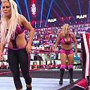 WWE_RAW_21st_Dec_2020_720p_WEBRip_h264-TJ_mp40769.jpg