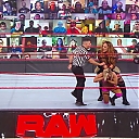 WWE_RAW_21st_Dec_2020_720p_WEBRip_h264-TJ_mp40926.jpg