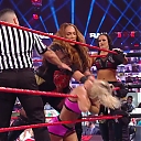 WWE_RAW_21st_Dec_2020_720p_WEBRip_h264-TJ_mp40928.jpg