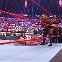 WWE_RAW_21st_Dec_2020_720p_WEBRip_h264-TJ_mp40934.jpg