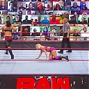 WWE_RAW_21st_Dec_2020_720p_WEBRip_h264-TJ_mp40994.jpg