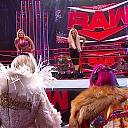 WWE_RAW_21st_Dec_2020_720p_WEBRip_h264-TJ_mp41181.jpg