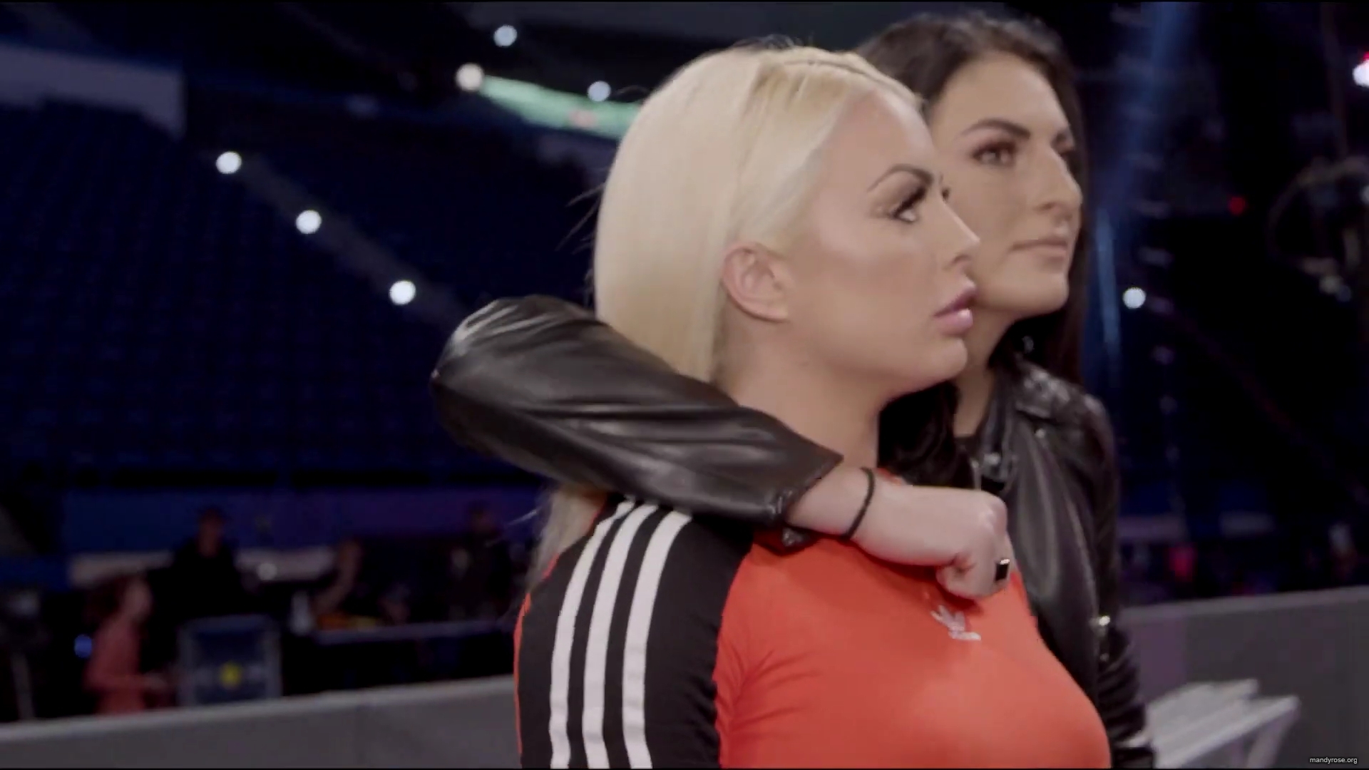 y2mate_com_-_behind_the_scenes_of_wwe_money_in_the_bank_2019_wwe_day_of_Q5yumYXqGvo_1080p_mp40940.jpg