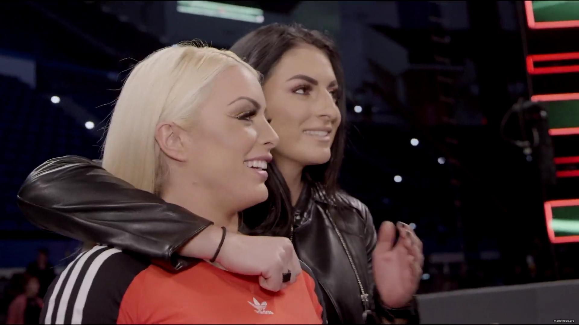 y2mate_com_-_behind_the_scenes_of_wwe_money_in_the_bank_2019_wwe_day_of_Q5yumYXqGvo_1080p_mp40942.jpg