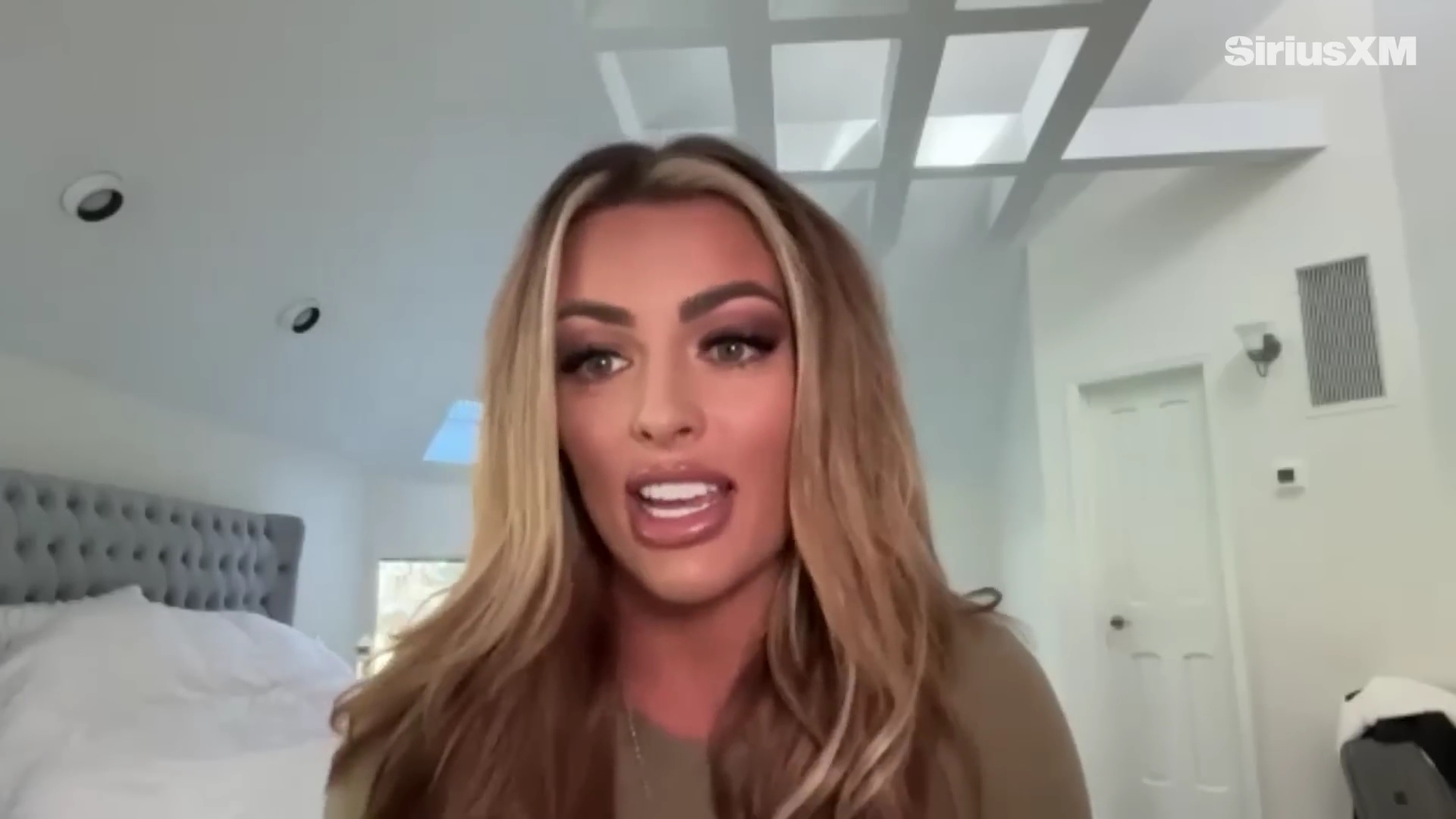x2mate_com-Mandy_Rose_Describes_Her_22Bittersweet22_Departure_from_WWE___Busted_Open-281080p29_mp40875.jpg