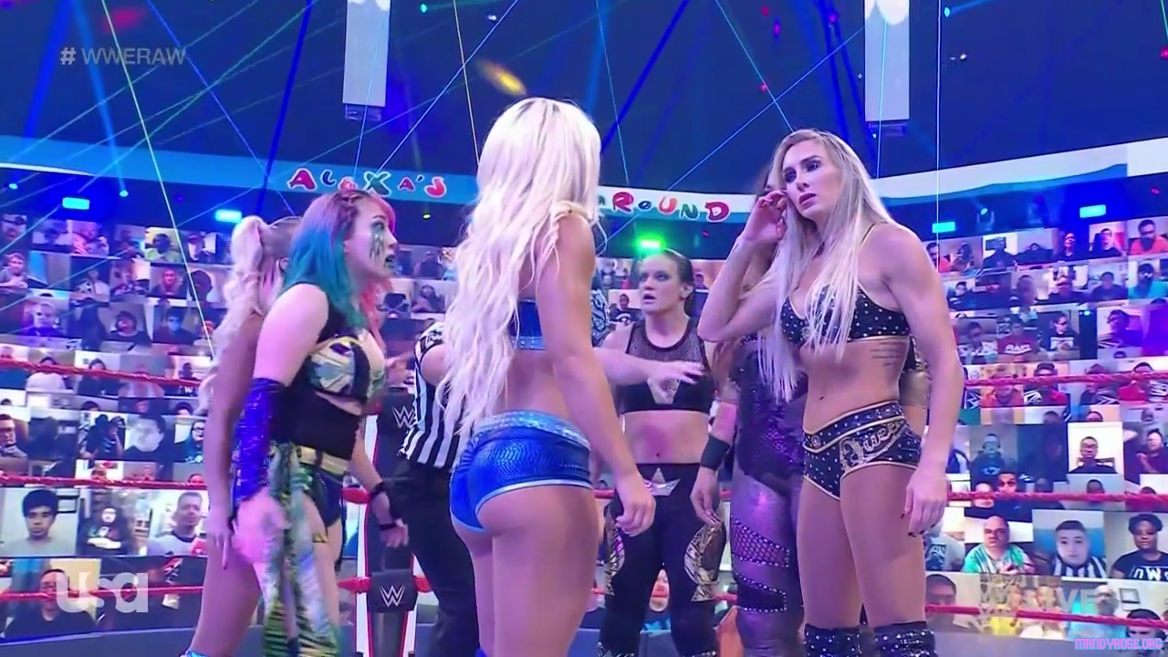 WWE_Monday_Night_Raw_2021_05_10_720p_HDTV_x264-NWCHD_mp40336.jpg